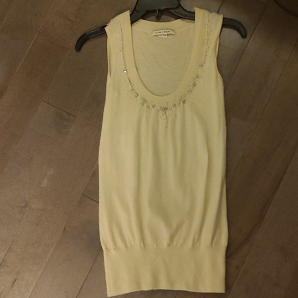 How & Wen Cashmere Tank - Picture 2 of 3